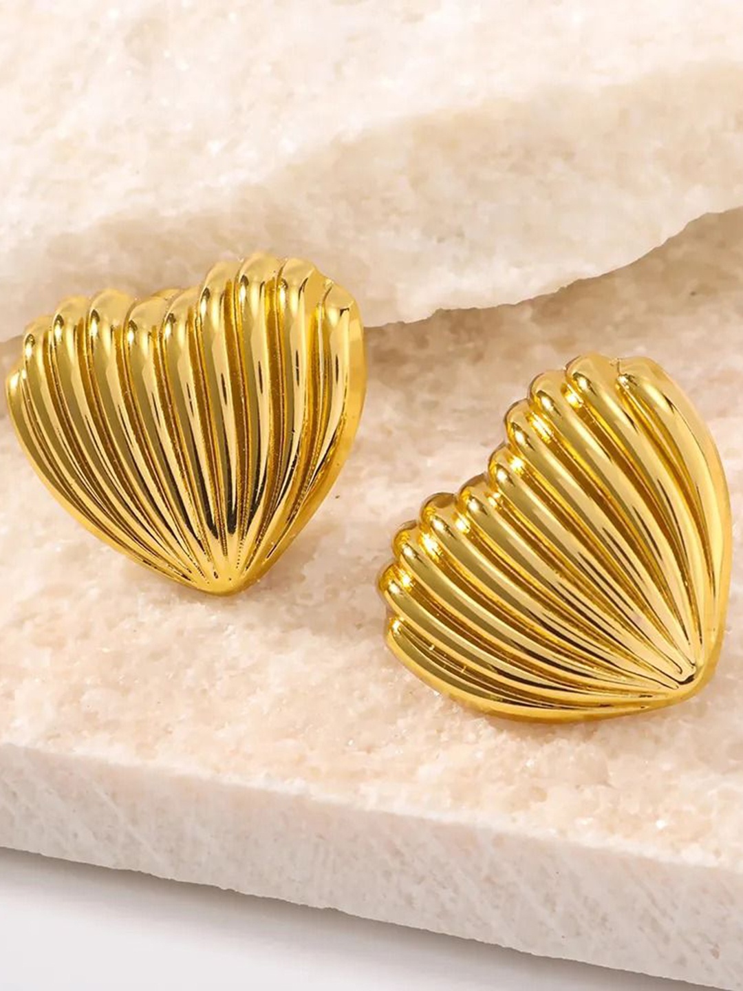 

MEENAZ Gold-Plated Contemporary Studs Earrings