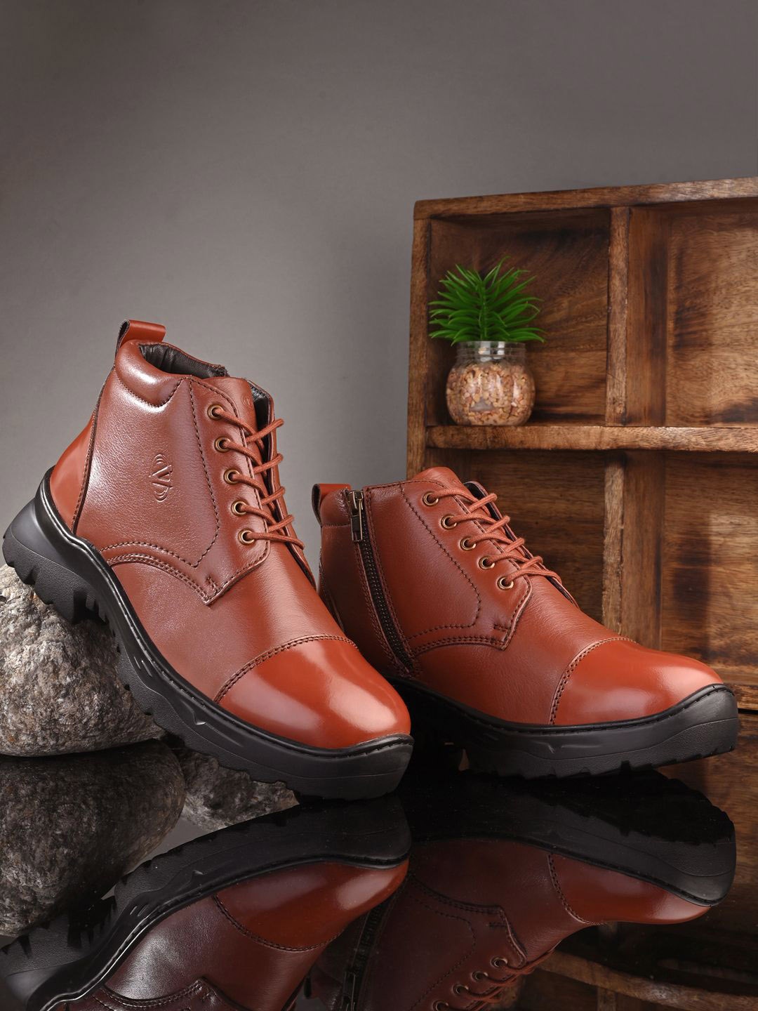 

Valentino Men Leather Biker Boots, Tan