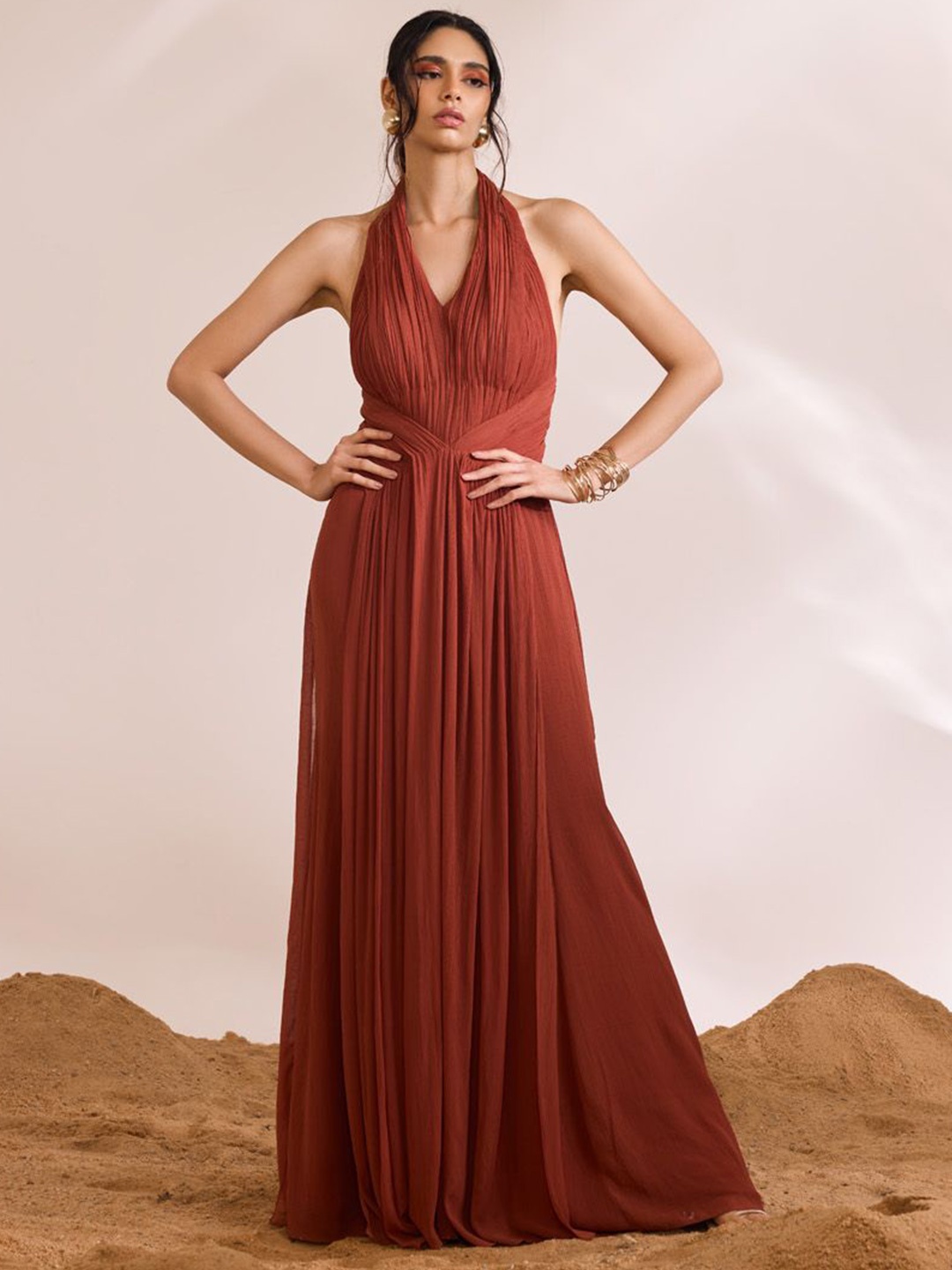 

DIVYA AGGARWAL Women Halter Neck Georgette Maxi Dress, Rust