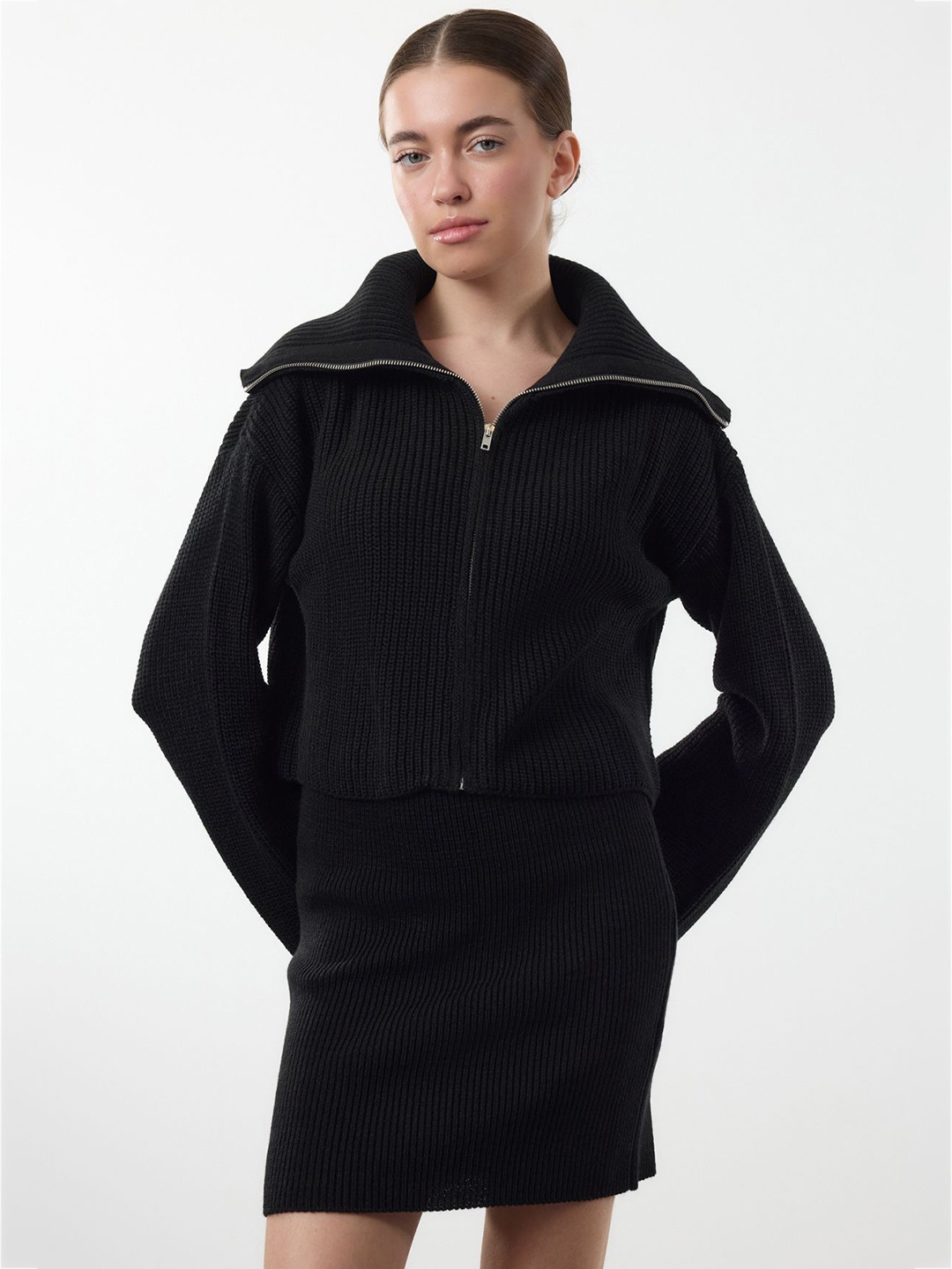

Trendyol Women Co-Ords, Black