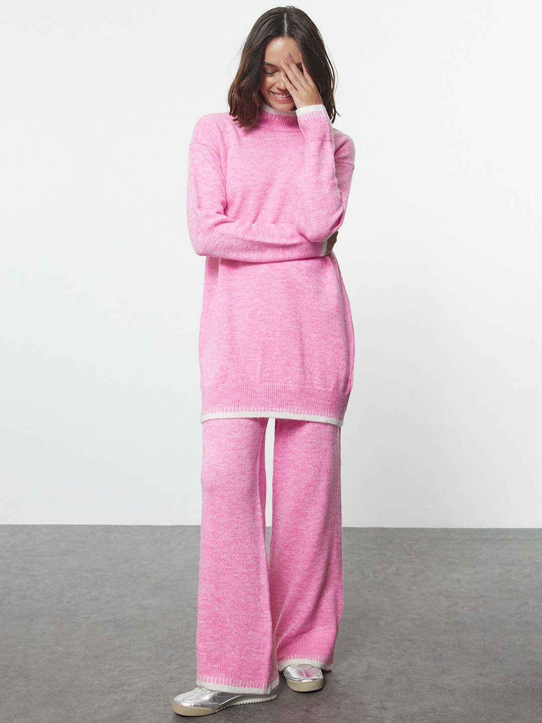 

Trendyol Women Co-Ords, Pink