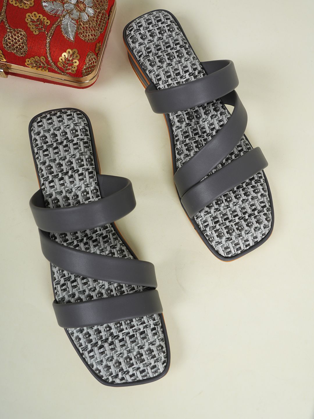 

Walkfree Women Striped Open Toe Flats, Grey