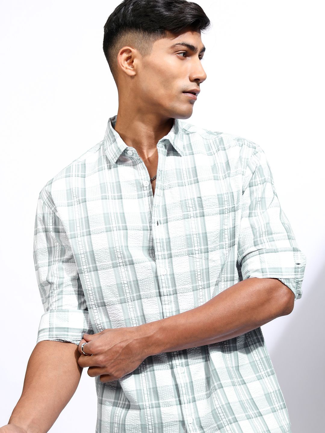 

LOCOMOTIVE Premium Men Seersucker Checked Utility Pocket Regular Fit Shirt, Grey