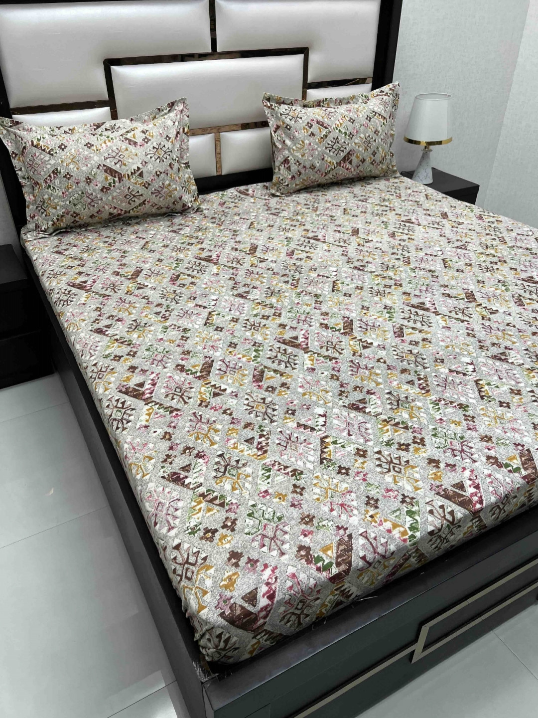 

Pure Decor Cotton Queen Size Double Bedsheet With 2 Pillow Covers 2.28m X 2.54m, Grey