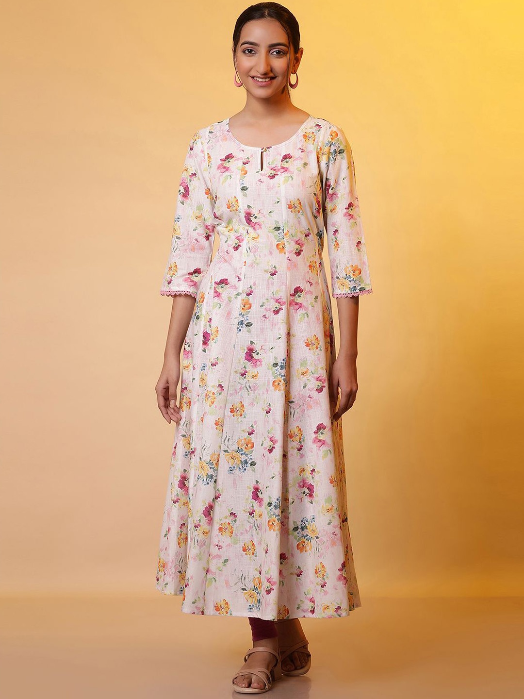 

AURELIA Women Floral Printed Anarkali Kurta, White