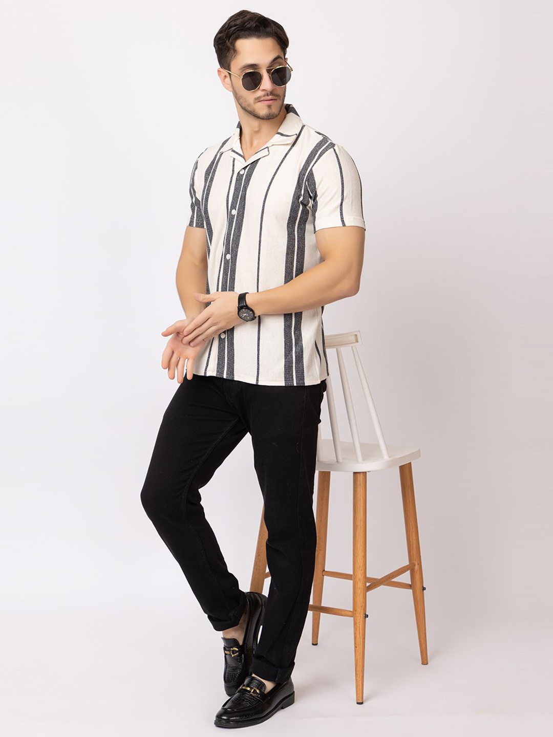 

ARIIX Men Opaque Colourblocked Casual Shirt, Black