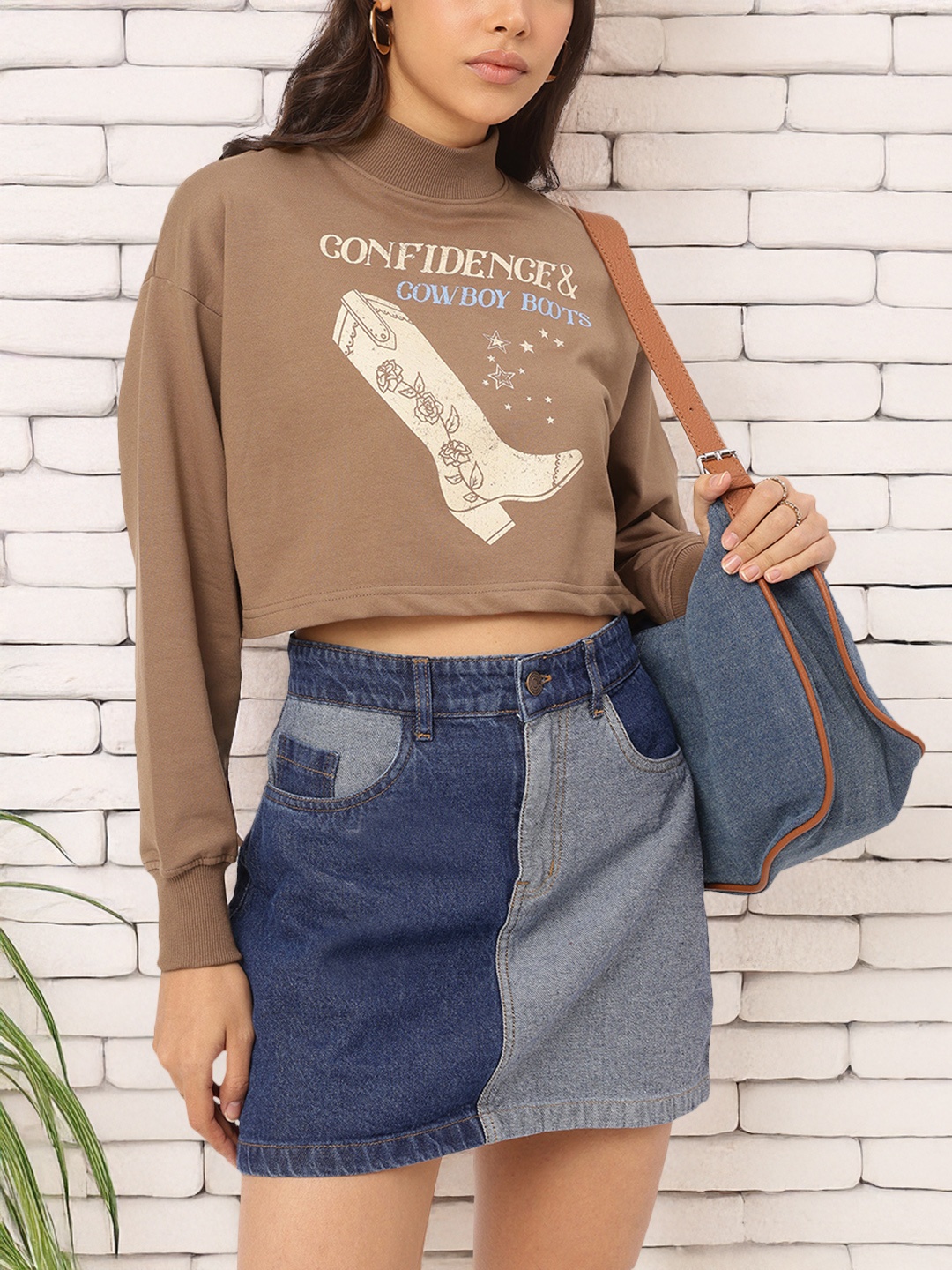 

DressBerry Cowboy Dreams Printed Drop-Shoulder Crop Sweatshirt, Brown