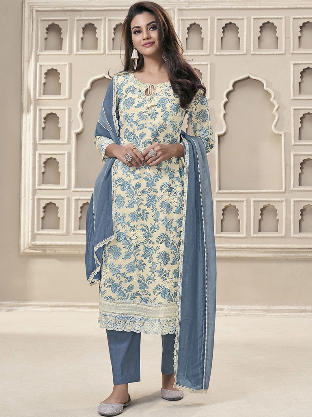 

Seerat Women Ethnic Motifs Printed Regular Kurta with Trousers & With Dupatta, Cream