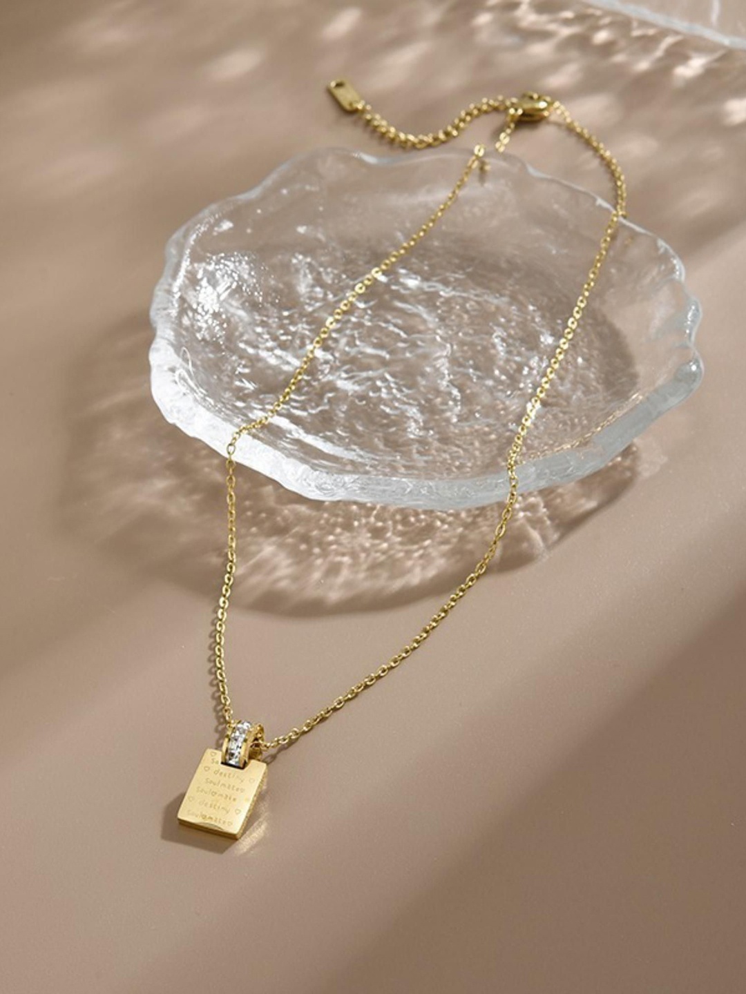 

MYKI Gold-Plated Square Pendants with Chains