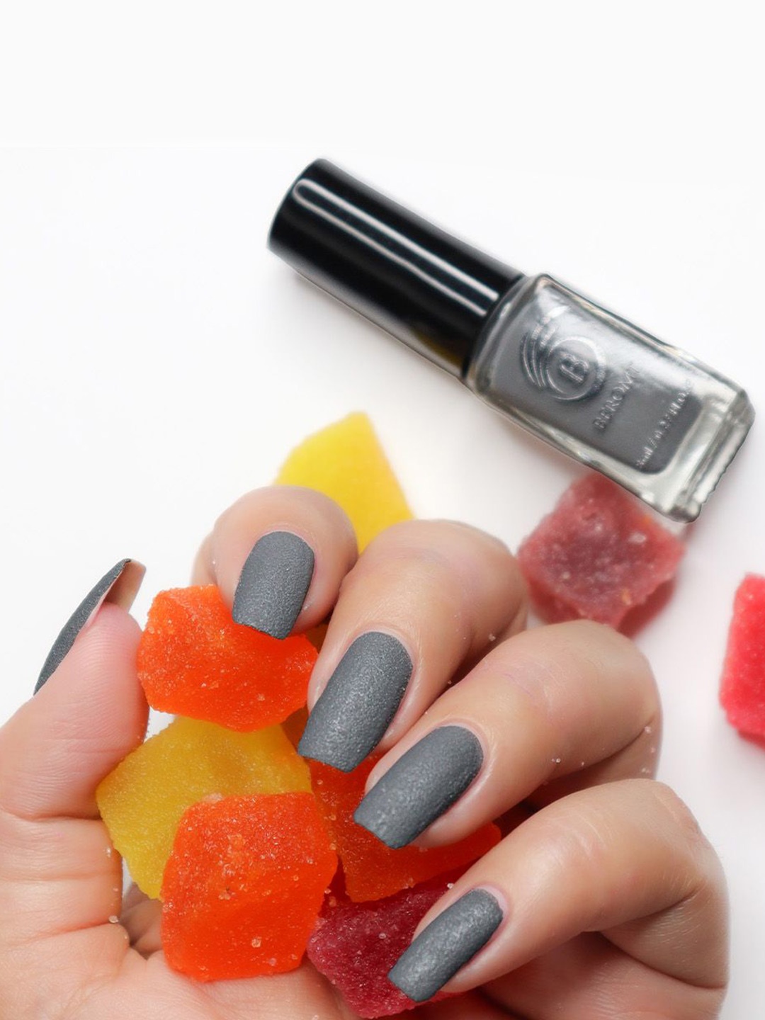 

BEROMT Matte Sugar Crush Quick Dry Nail Polish 8 ml - Grey - BNP612