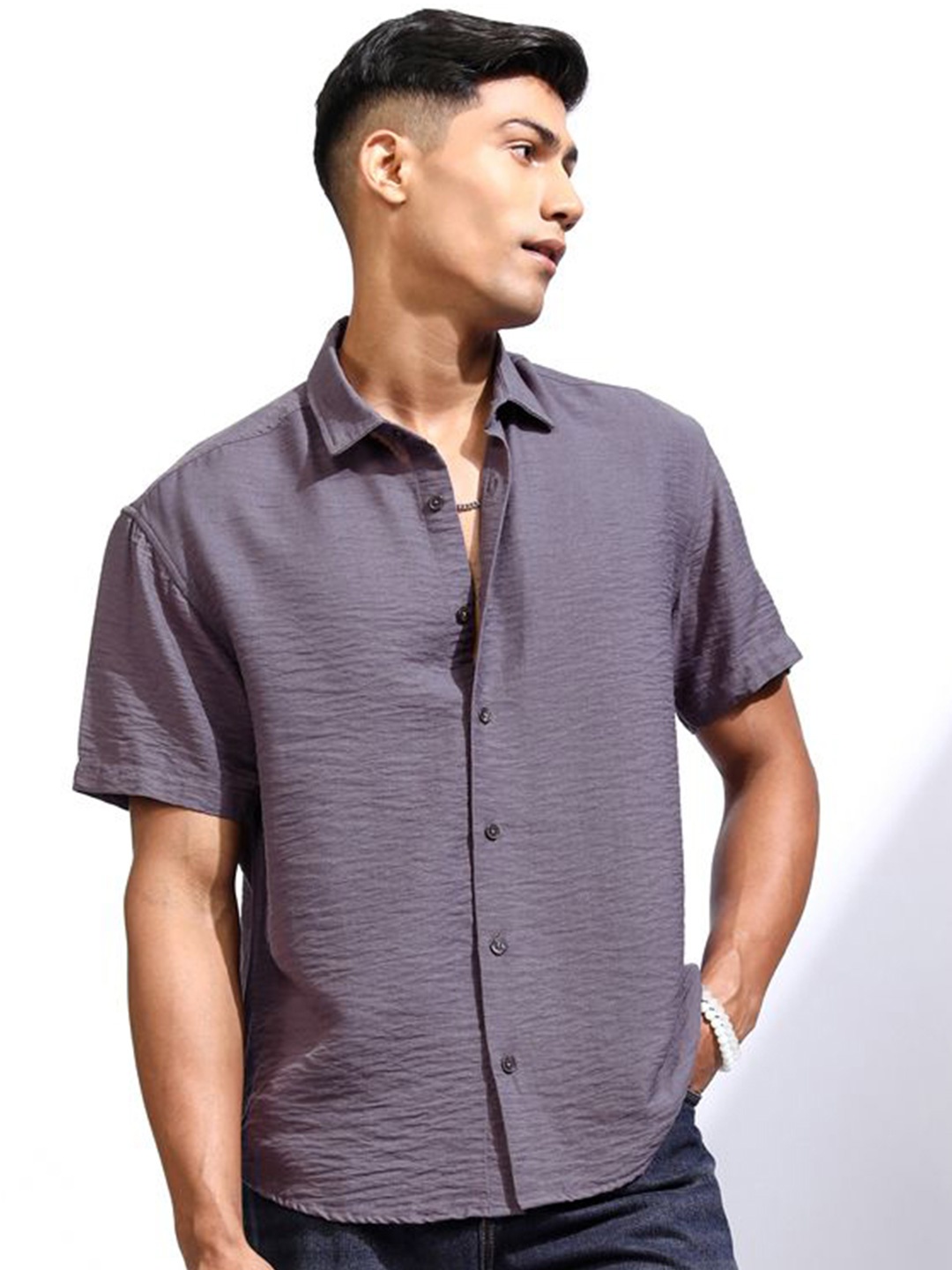 

LOCOMOTIVE Premium Men Textured Solid Relaxed Shirt, Mauve