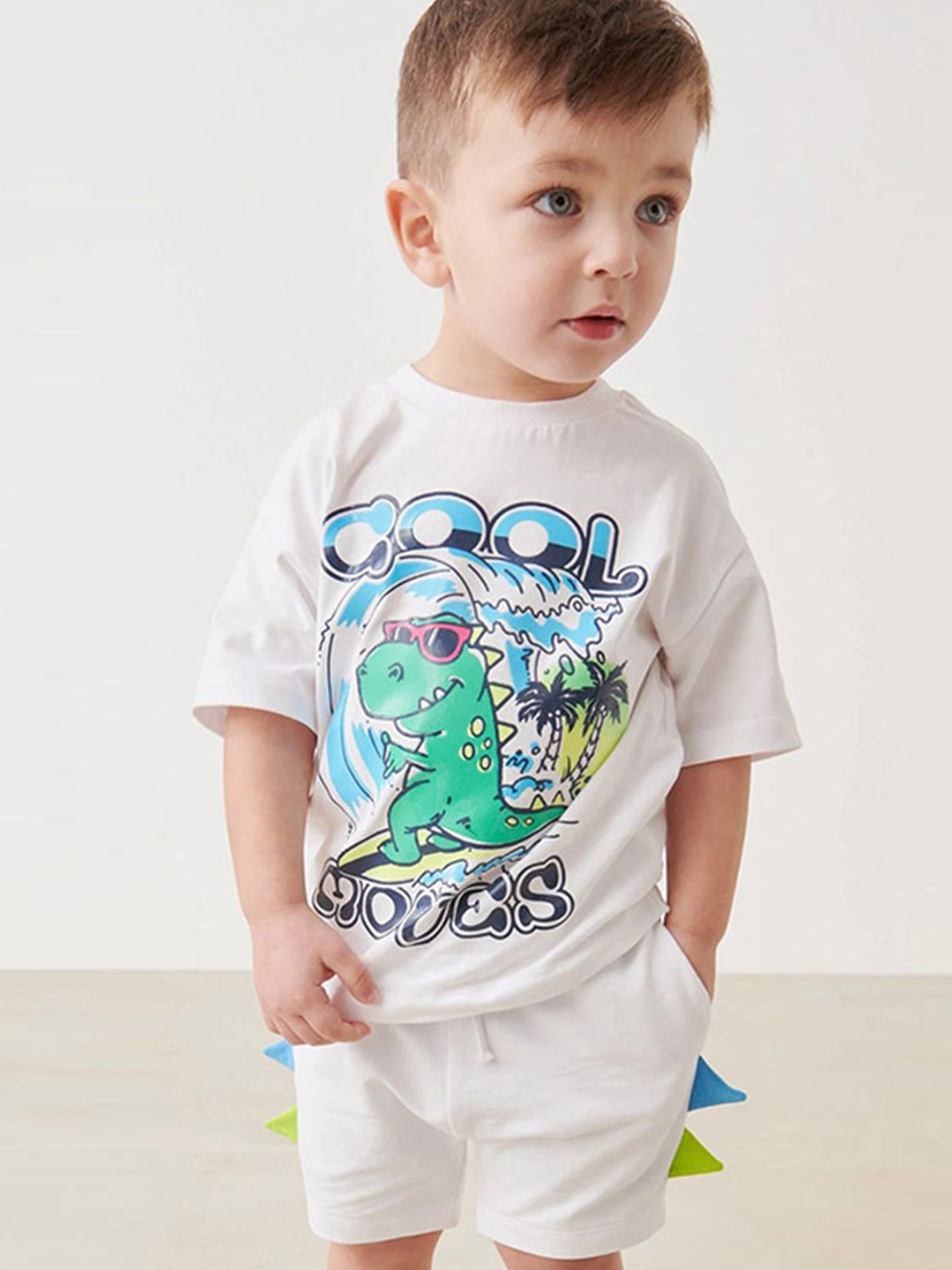 

LULU & SKY Boys Printed T-shirt with Shorts, White