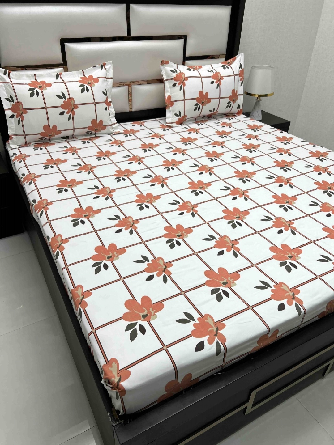 

Pure Decor Amulya Orange Floral Printed Microfiber 230 TC Queen Bedsheet Set 2.26 x 2.55 m