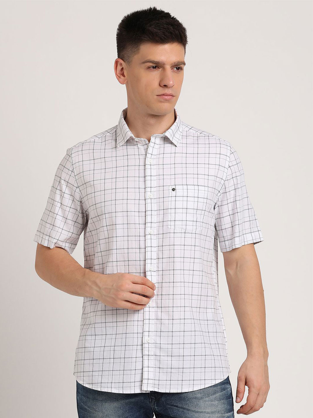 

Turtle Men Relaxed Slim Fit Grid Tattersall Checks Opaque Checked Casual Shirt, White