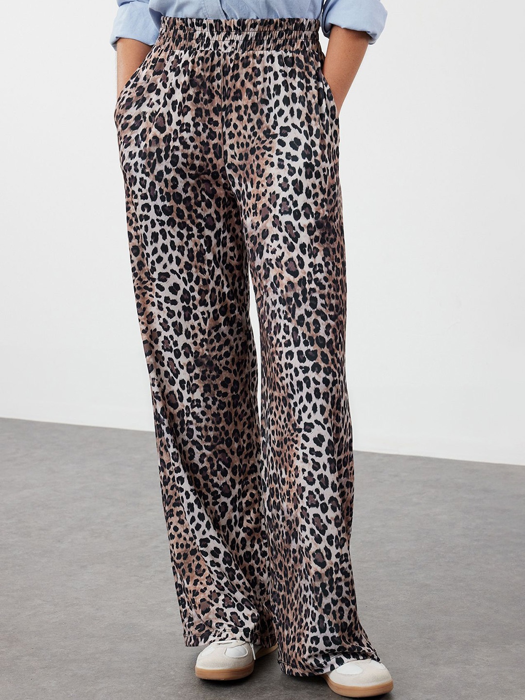 

Trendyol Women Animal Printed Trousers, Na