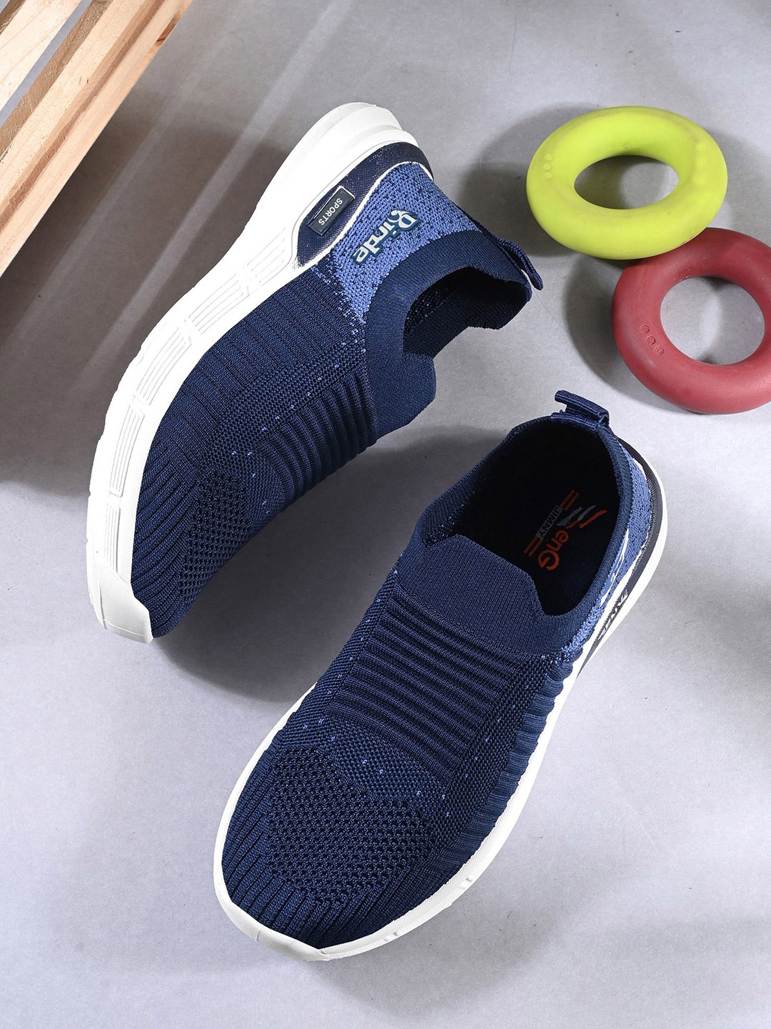 

BIRDE Boys Woven Design Slip-On Flyknit Sneakers, Navy blue