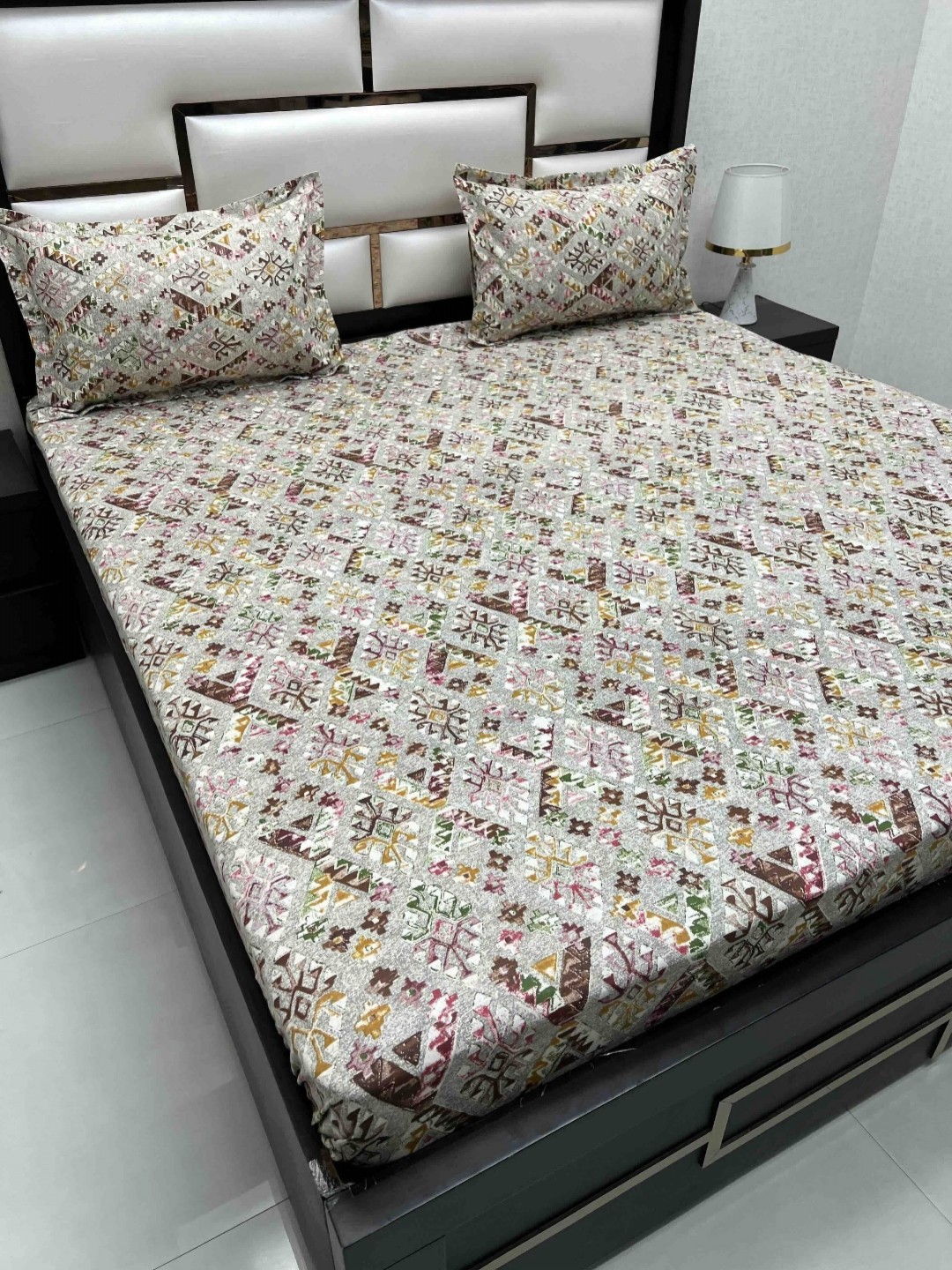 

Pure Decor Cotton Queen Size Double Bedsheet With 2 Pillow Covers 2.28m X 2.54m, Grey