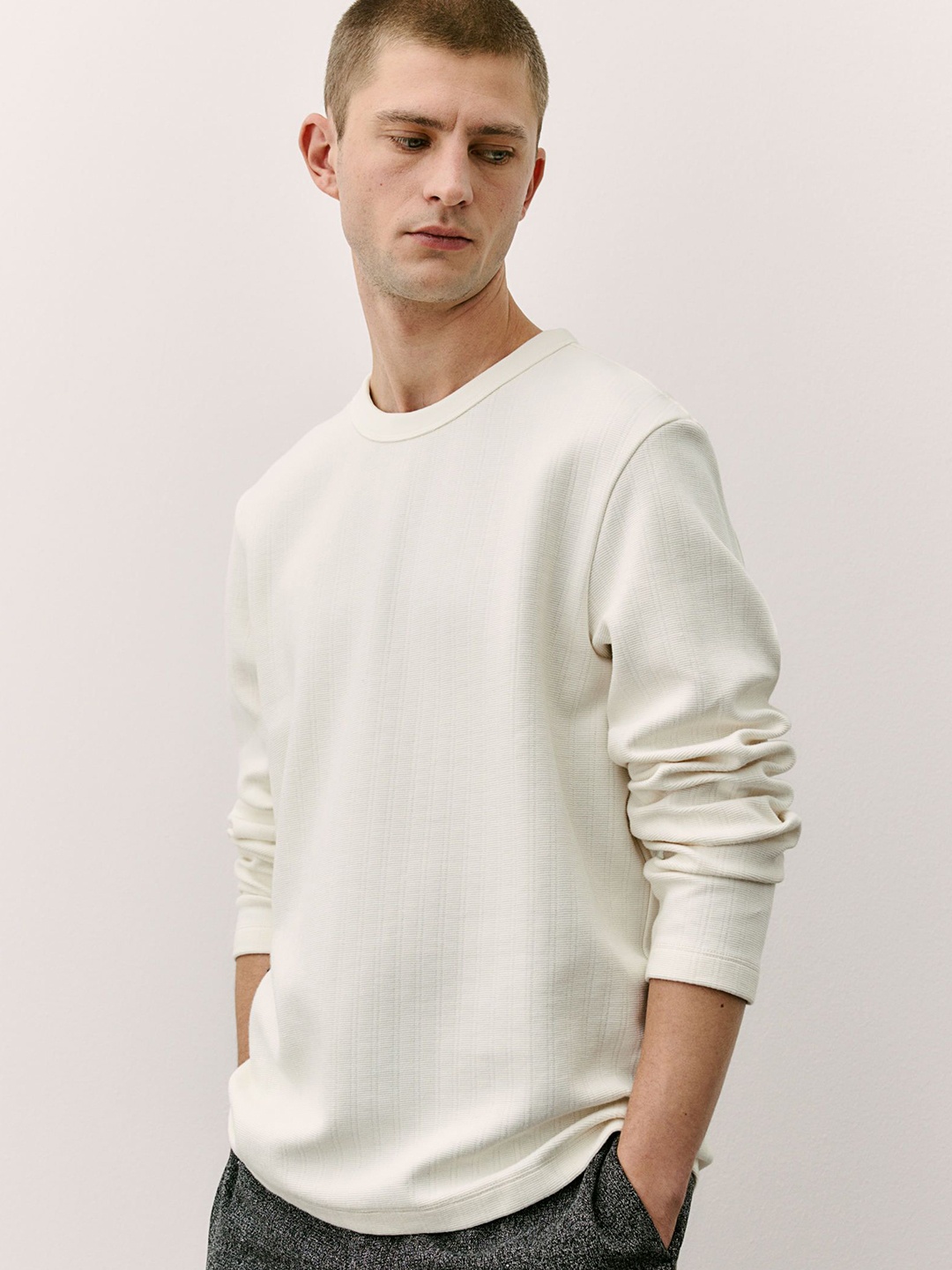 

H&M Men Pure Cotton T-Shirt, White