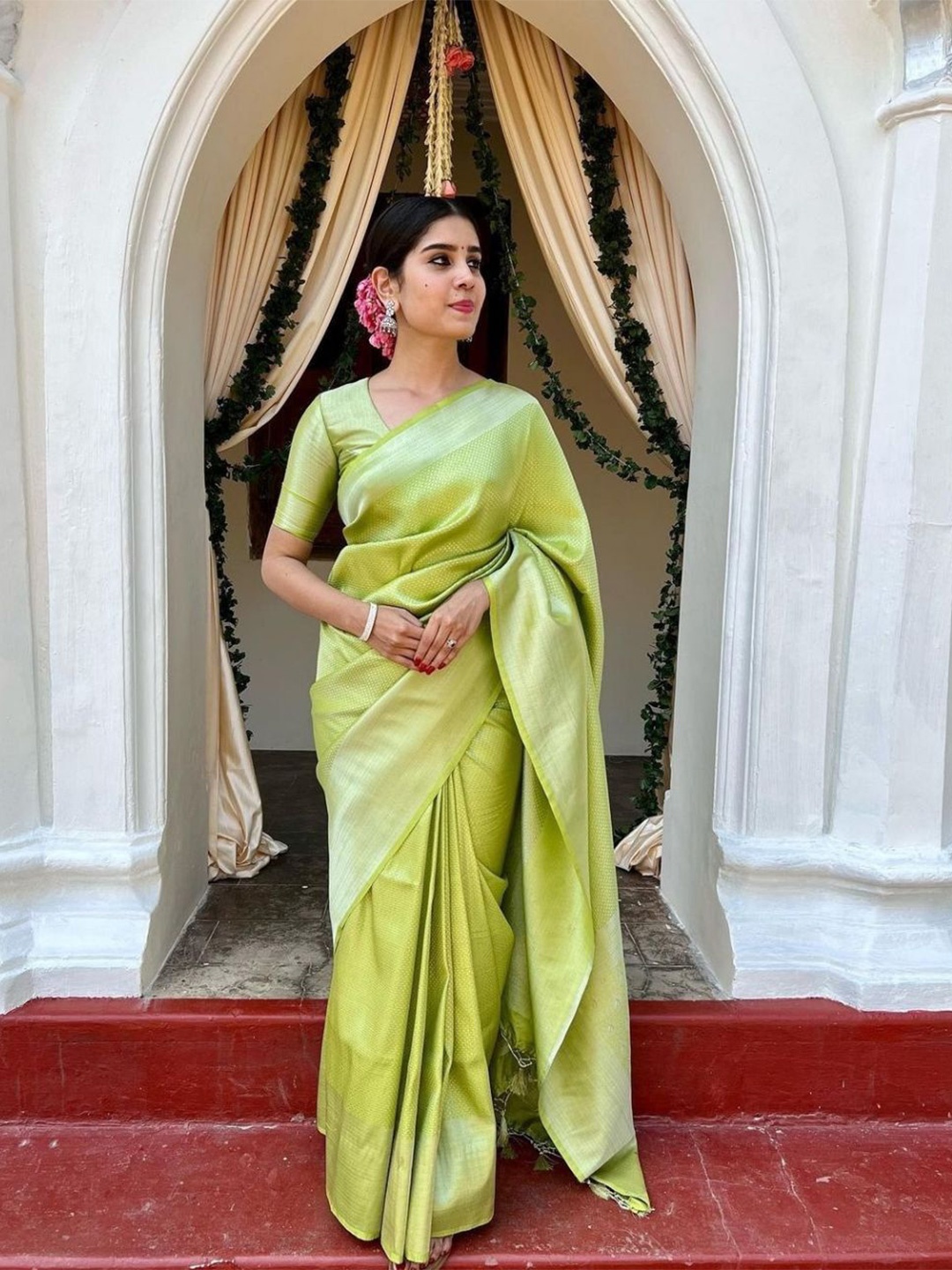 

Visit Wear Woven Design Pure Silk Banarasi Saree, Olive
