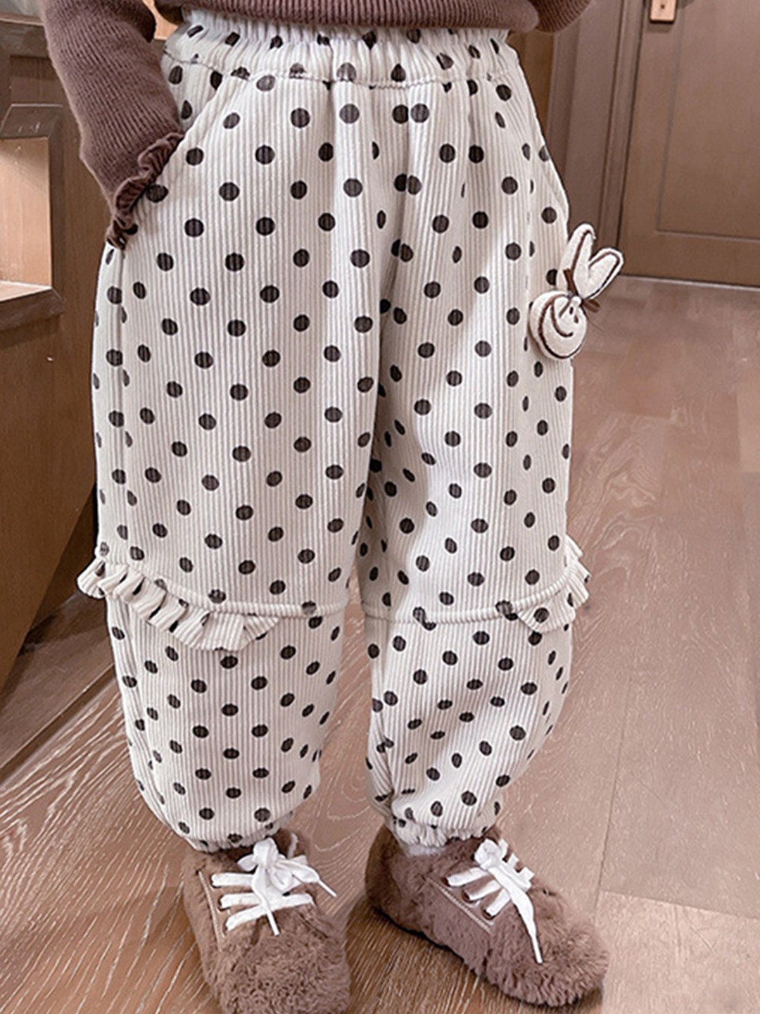 

LULU & SKY Girls Tapered Fit High-Rise Trousers, Beige