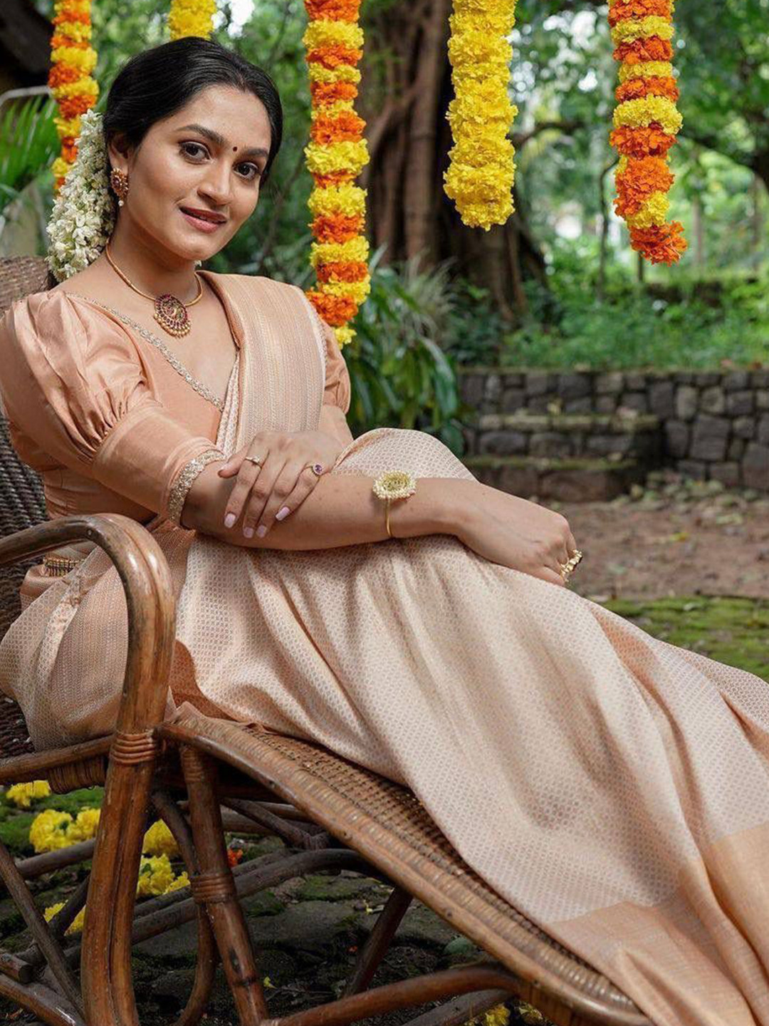 

Visit Wear Pure Silk Woven Design Banarasi Saree, Cream