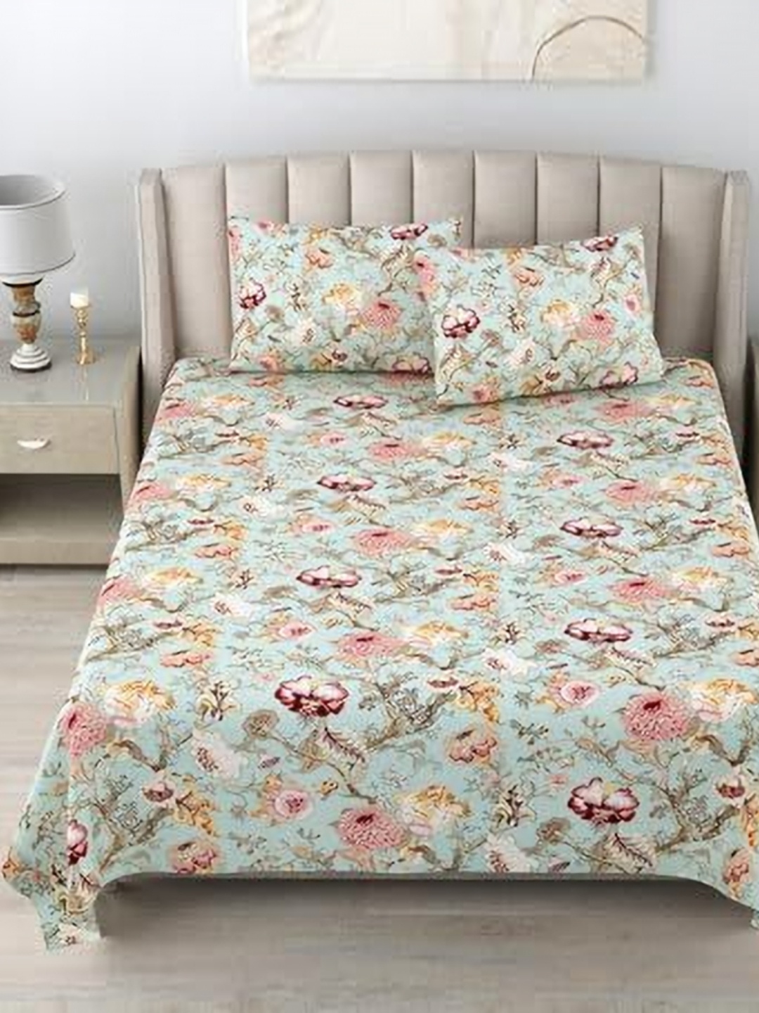 

BILBERRY Furnishing by preeti grover Green & Red Floral 180 TC King Bedsheet with 2 Pillow Covers, Multi