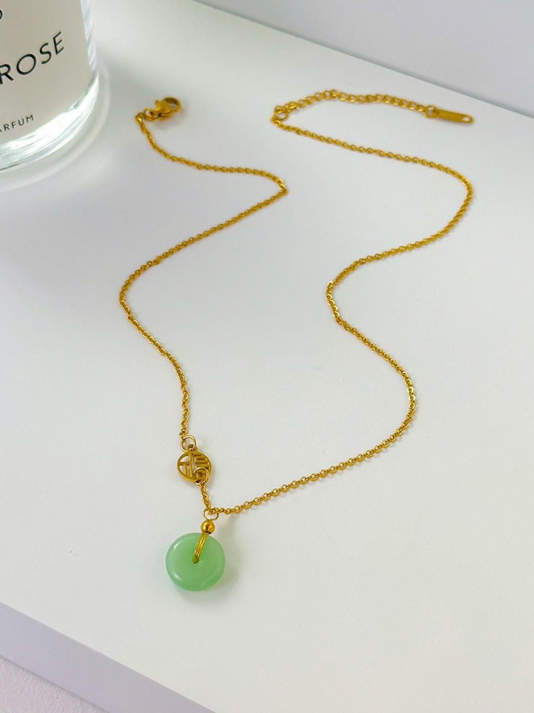 

MYKI Gold-Plated Circular Hot Stainless Steel Pendant With Chain