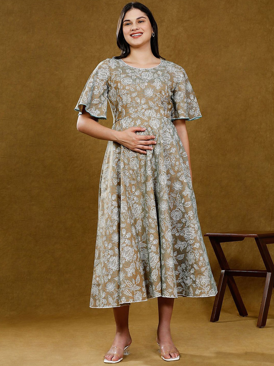 

DUMMY SHAPE Women Printed Flared Sleeves Floral Maternity Kurta, Olive