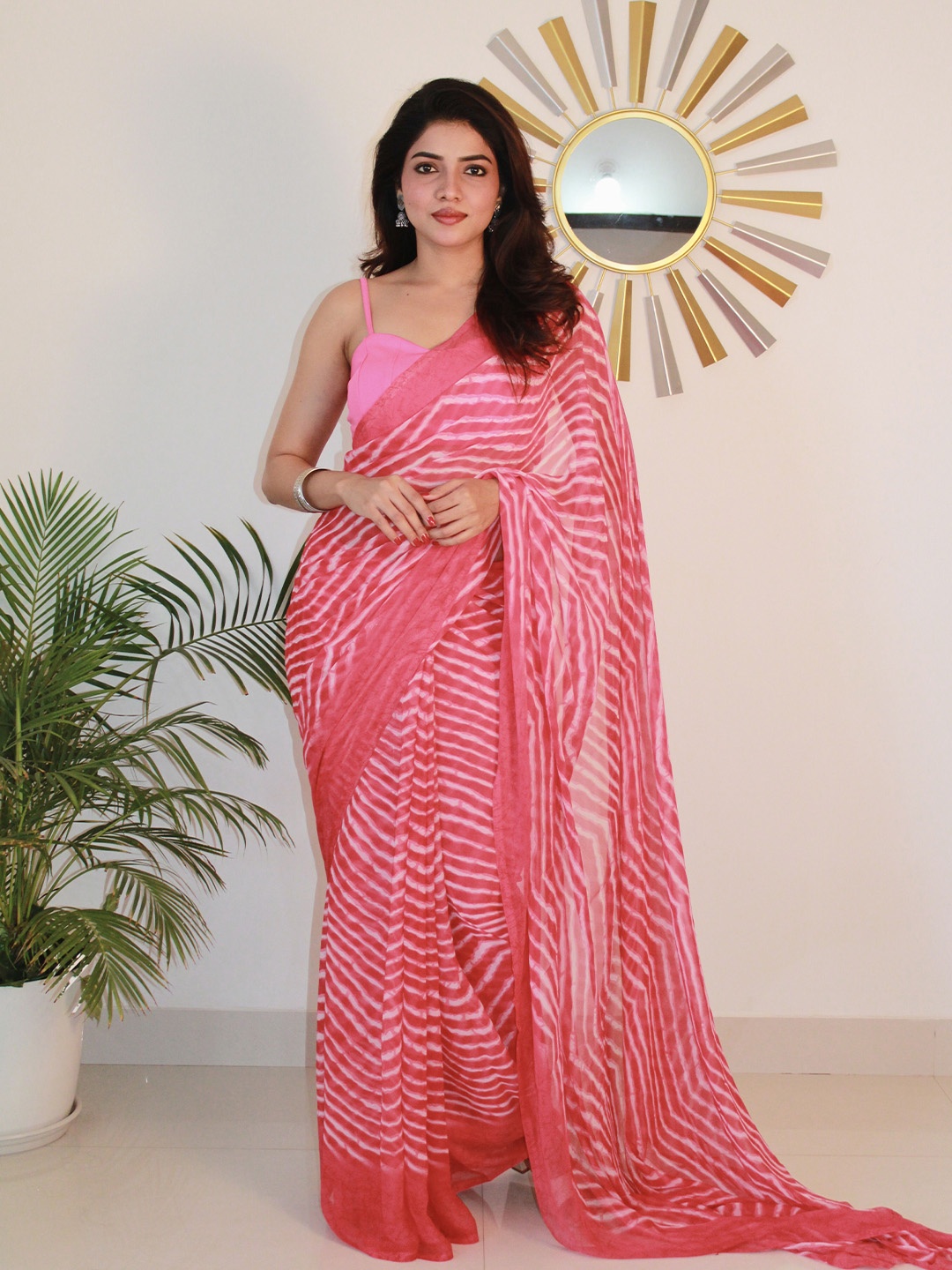 

SANJANA SILK Floral Pure Georgette Bagh Saree, Pink