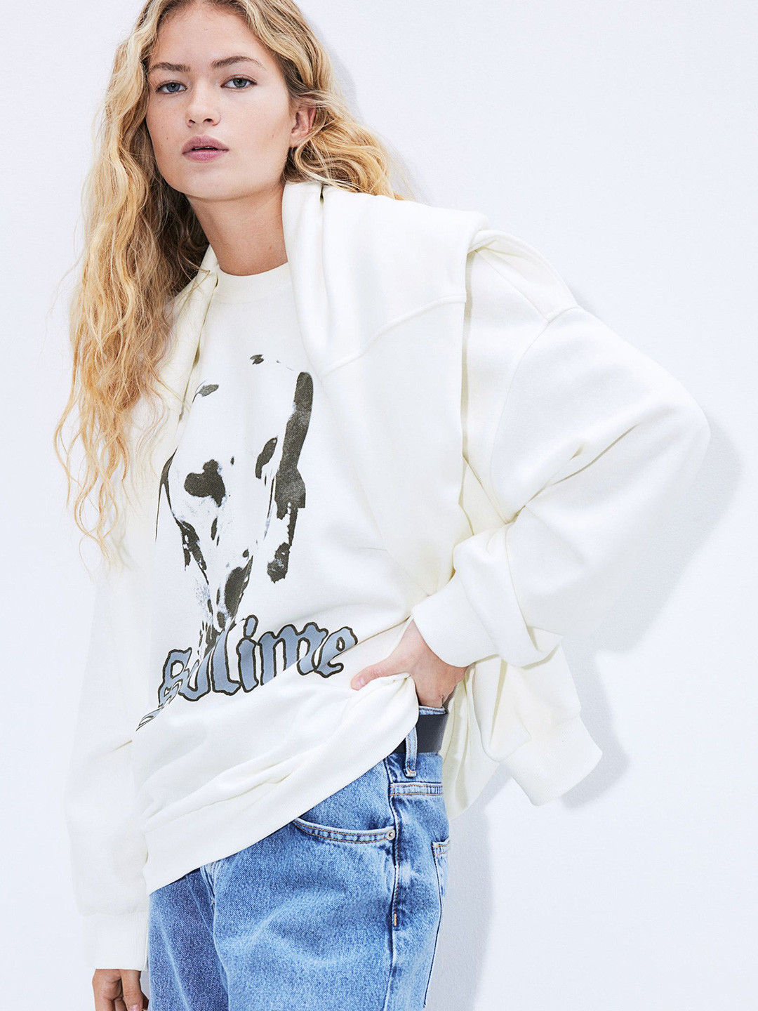 

H&M Printed Oversized Sweatshirt, White