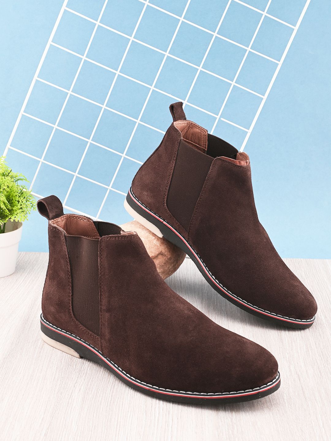 

HERE&NOW Men Round Toe Slip-On Chelsea Boots, Brown