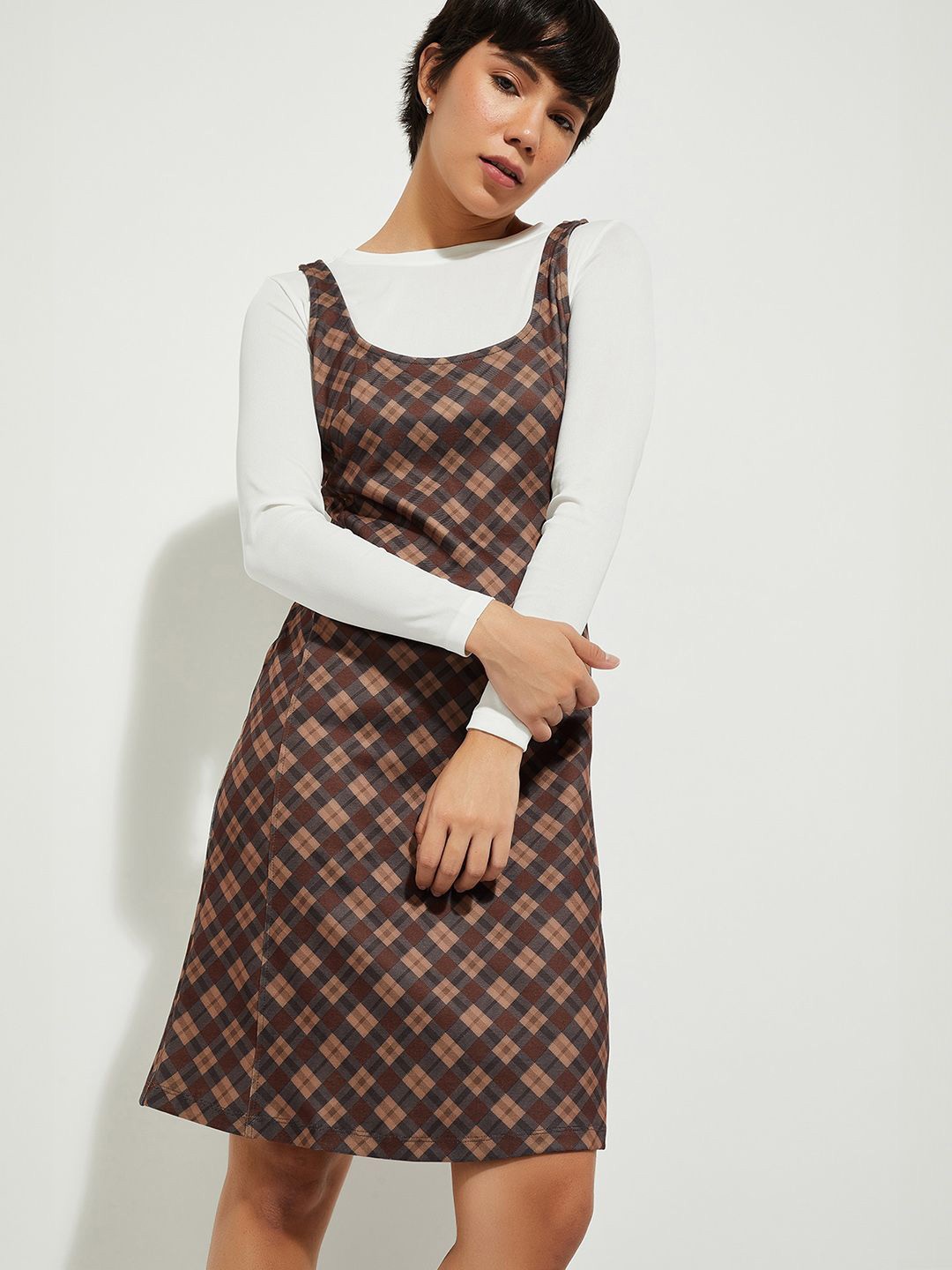 

Max URB_N Women Checked Pinafore Dress with T-shirt, Brown