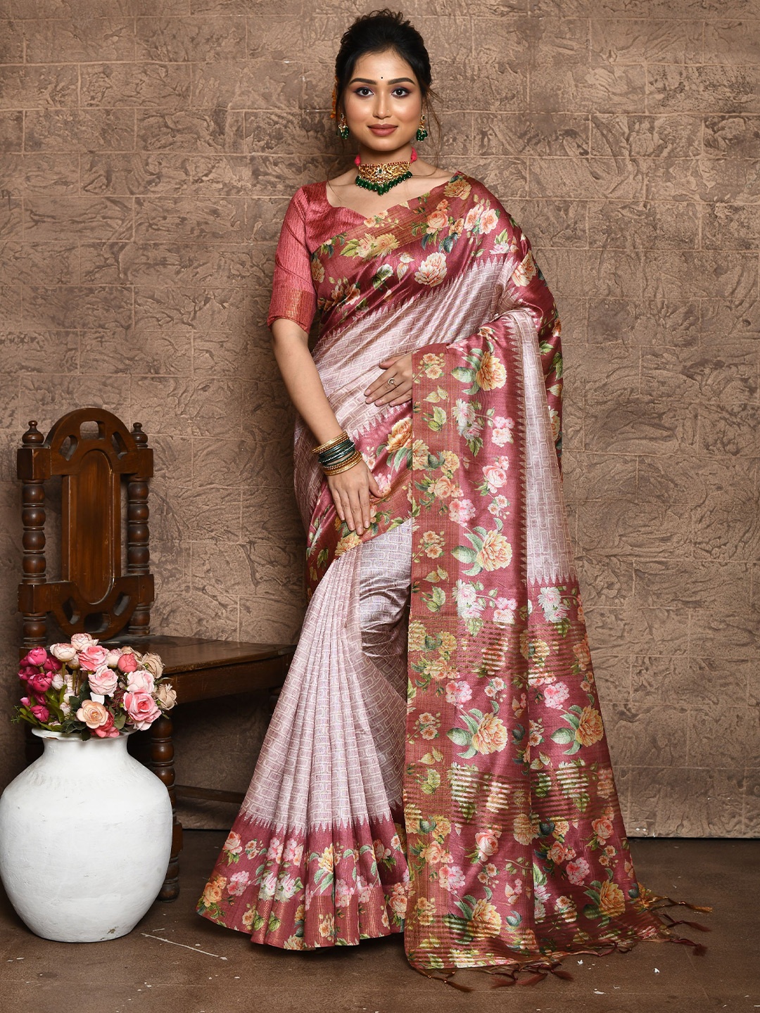 

Jinal & Jinal Woven Design Zari Pure Silk Banarasi Saree, Pink