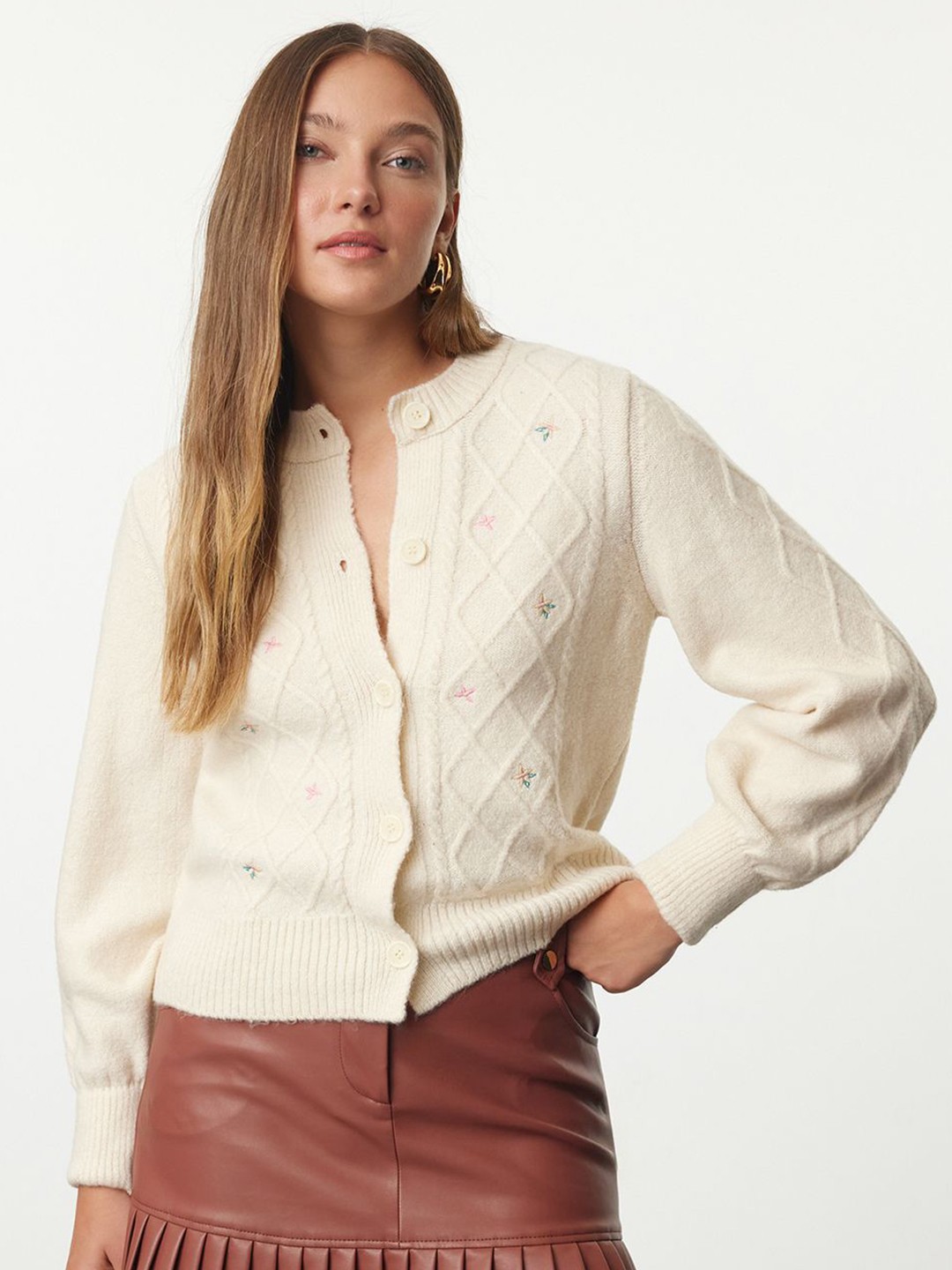 

Trendyol Women Cable Knit Cardigan, Cream