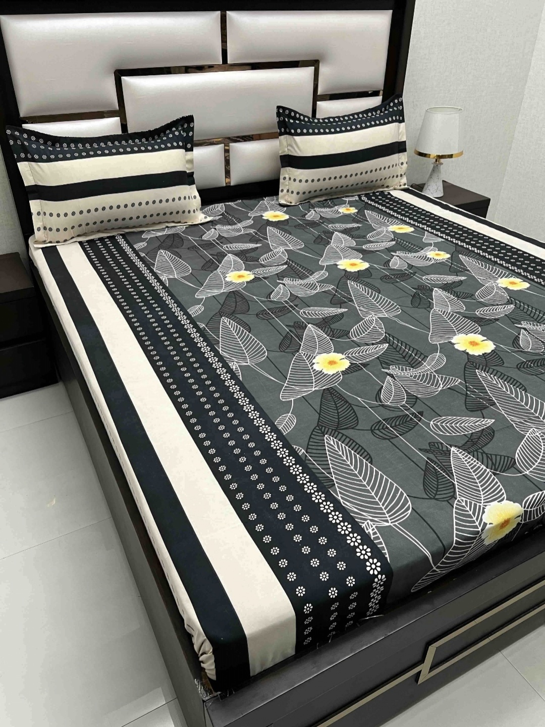 

Pure Decor Amulya Black Floral Microfiber 230 TC Queen Bedsheet Set 2.26 m x 2.55 m