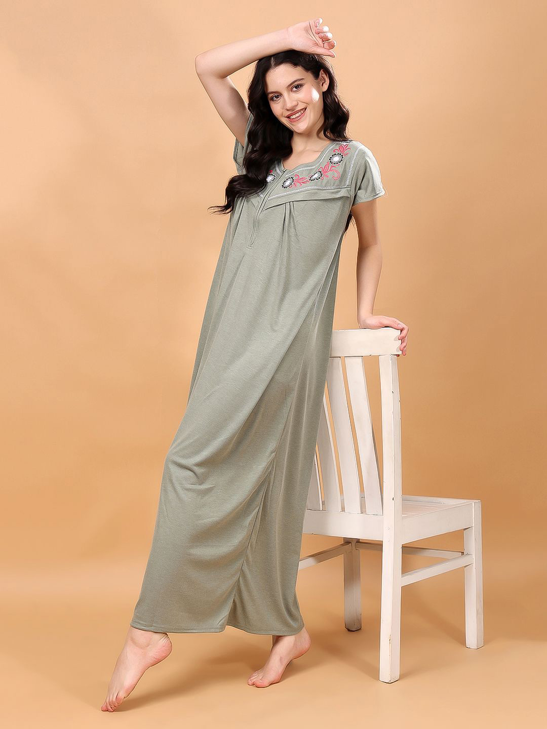 

CHUI MUI Women Embroidered Maternity Maxi Nightdress, Green