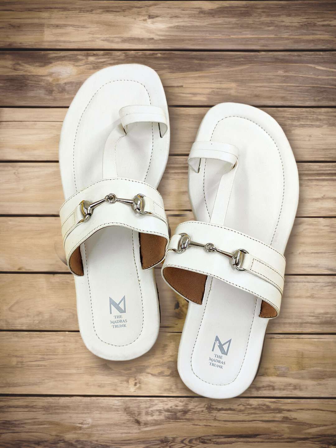 

THE MADRAS TRUNK Men Core Sandals, White