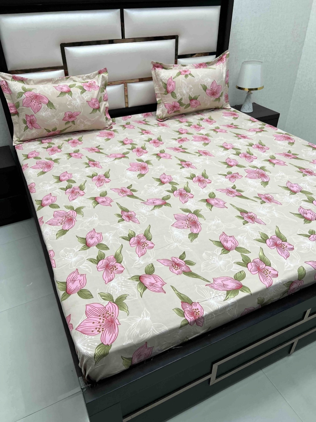 

Pure Decor Queen Size Double Bed Bedsheet With 2 Pillow Covers 2.28m X 2.54m, Pink