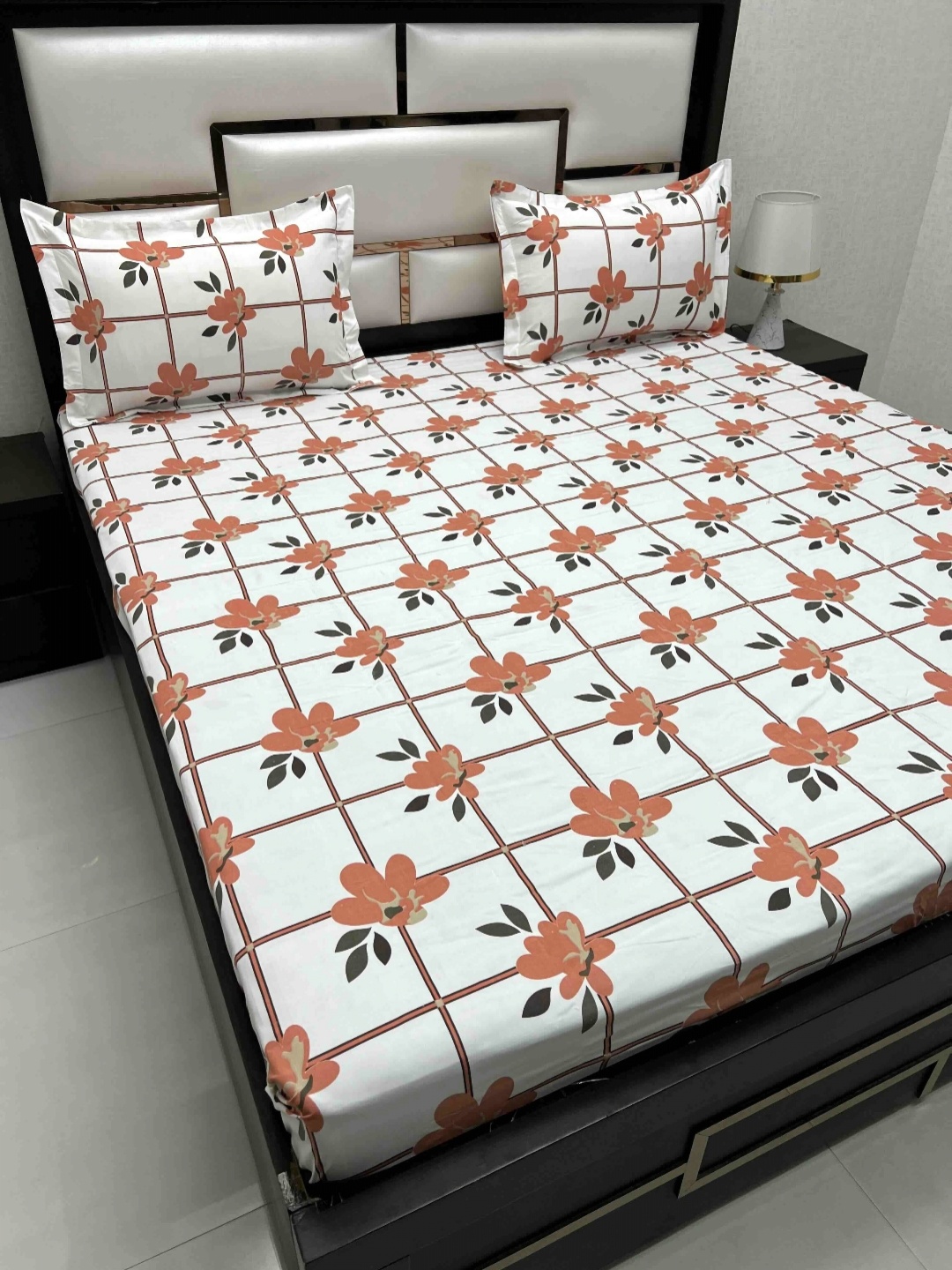 

Pure Decor Queen Size Double Bed Bedsheet With 2 Pillow Covers 2.28m X 2.54m, Orange