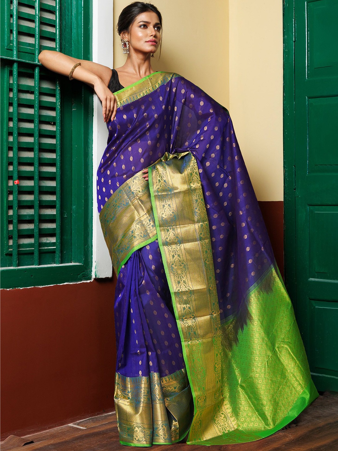 

Unnati Silks Woven Design Zari Silk Cotton Handloom Kanjeevaram Saree, Blue