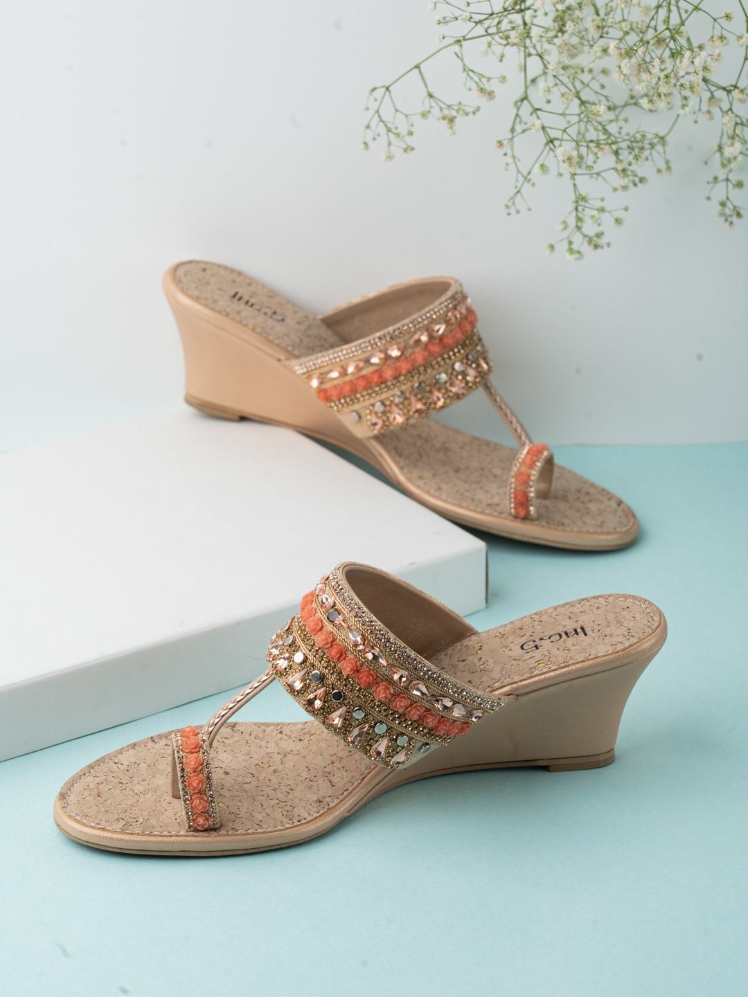 

Inc 5 Women Embellished Ethnic Wedge Sandals, Rose gold