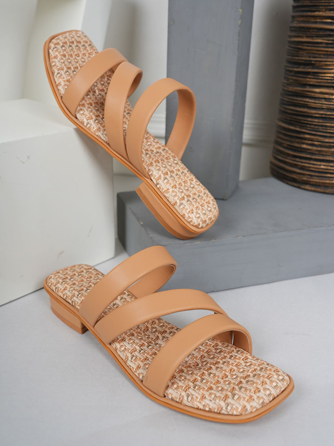 

Walkfree Women Open Toe Flats, Beige