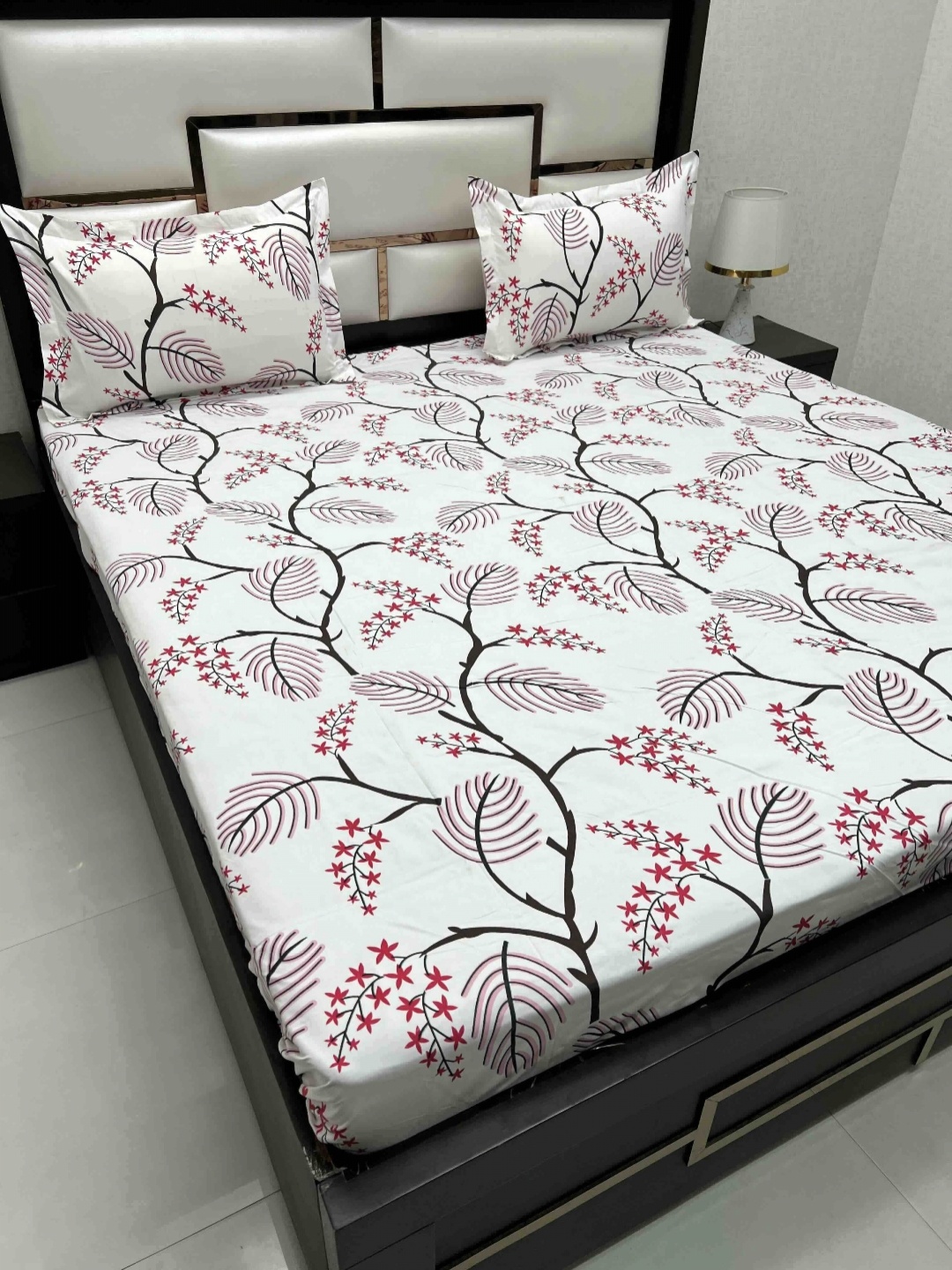 

Pure Decor Queen Size Double Bed Bedsheet With 2 Pillow Covers 2.28m X 2.54m, White
