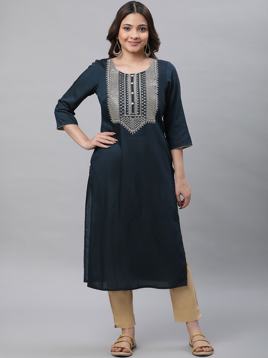 

AURELIA Women Thread Work Kurta, Blue
