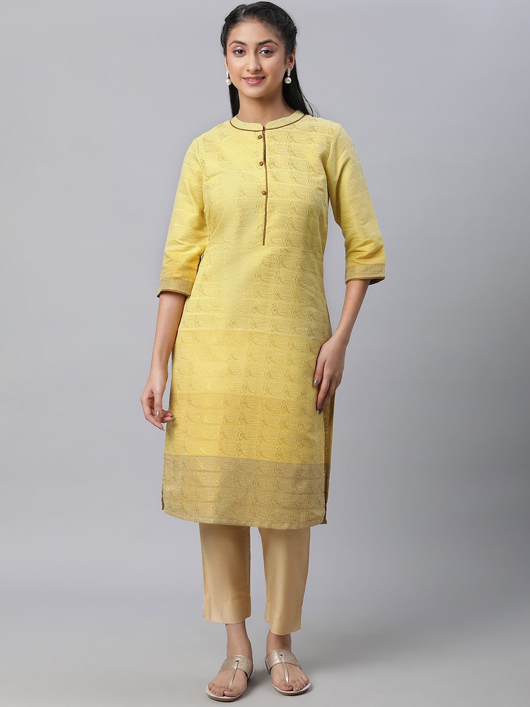 

AURELIA Women Printed Thread Work Kurta, Yellow