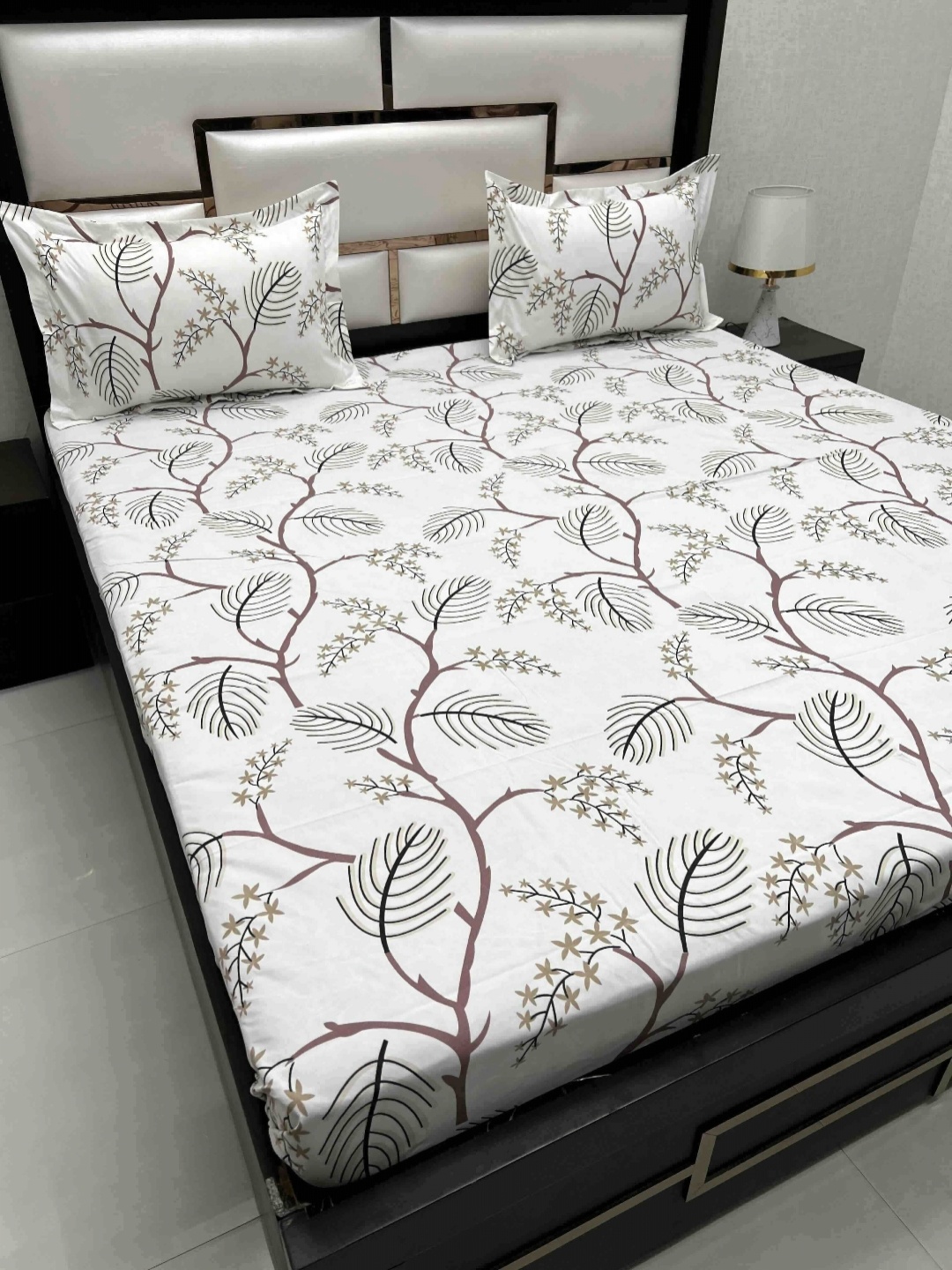 

Pure Decor Queen Size Double Bed Bedsheet With 2 Pillow Covers 2.28m X 2.54m, White