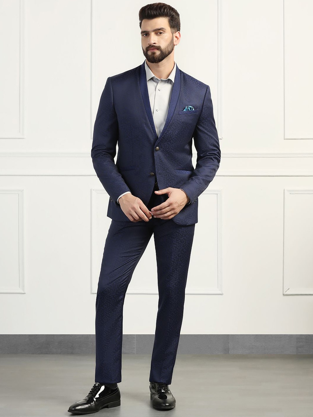 

Blackberrys Slim-Fit Single-Breasted Two-Piece Suit, Navy blue