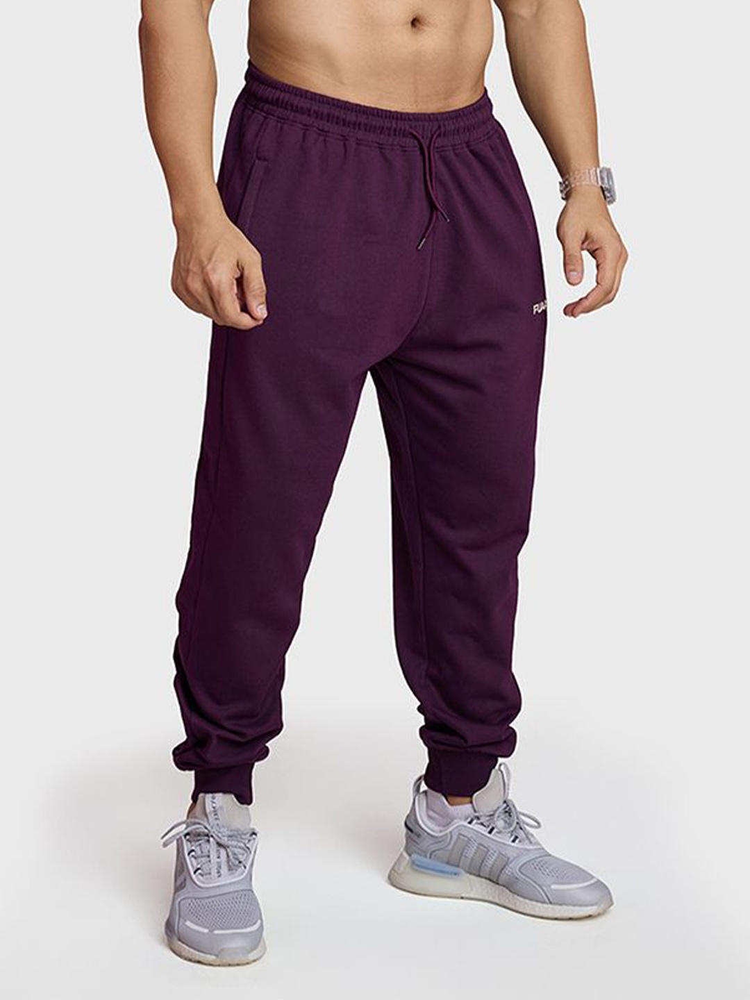 

FUAARK Men Mid-Rise Joggers, Purple