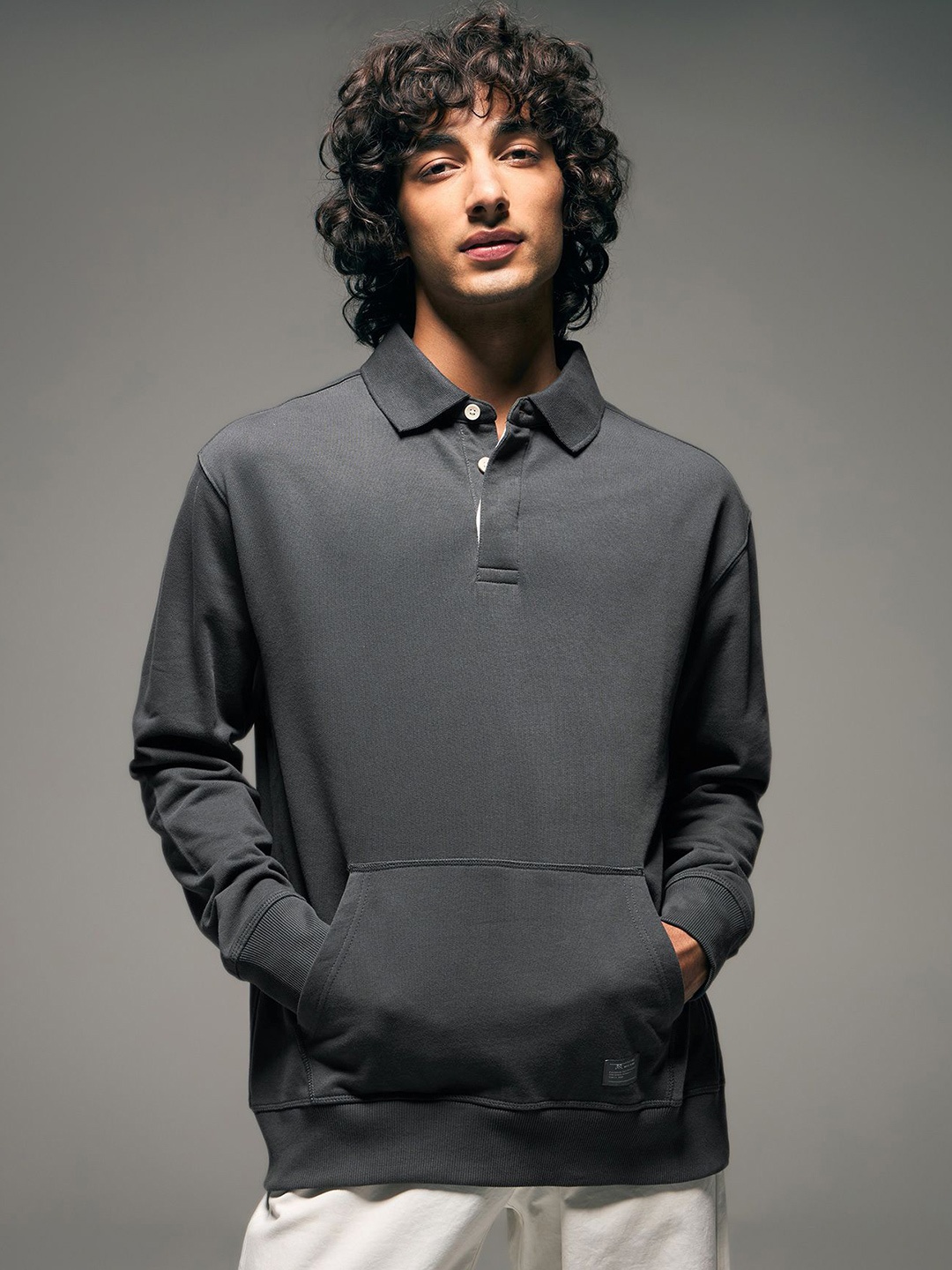 

Flying Machine Shirt Collar Long Sleeves Pure Cotton Relaxed Fit Sweatshirt, Grey