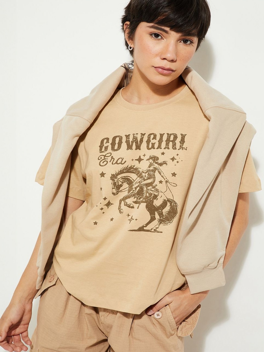 

MAX URB_N Women Relaxed Fit Graphic T-shirt, Beige